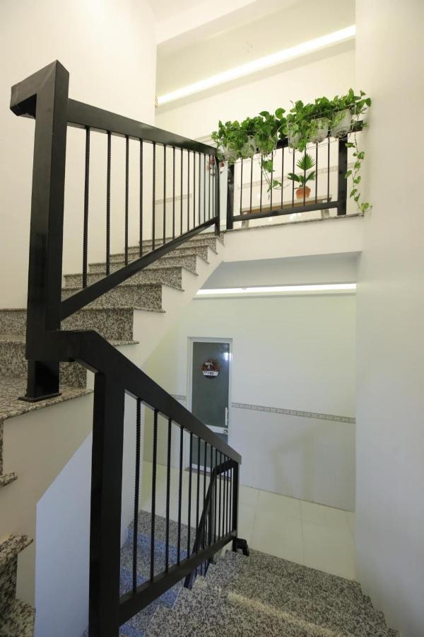 Hotel Van Thai Binh Tra Vinh Екстер'єр фото