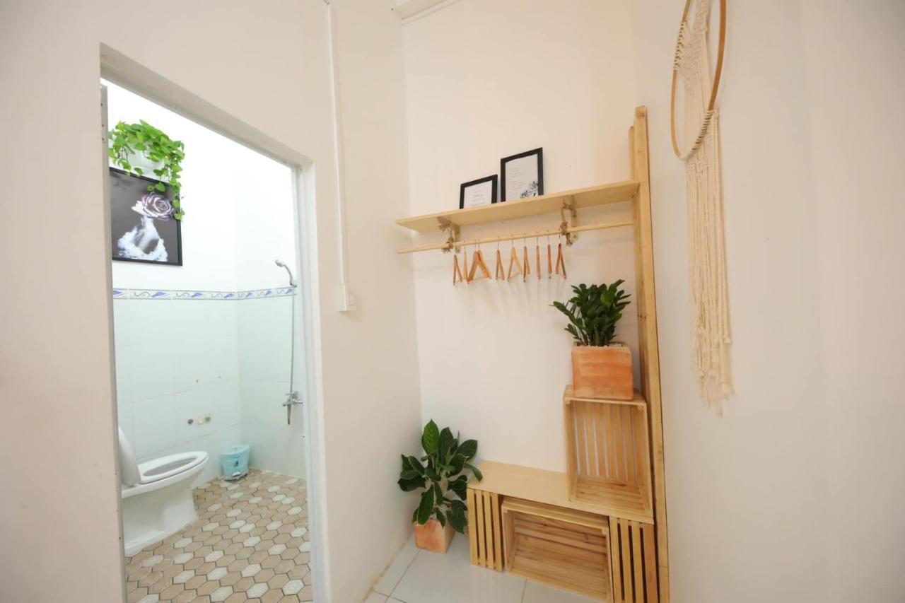 Hotel Van Thai Binh Tra Vinh Екстер'єр фото