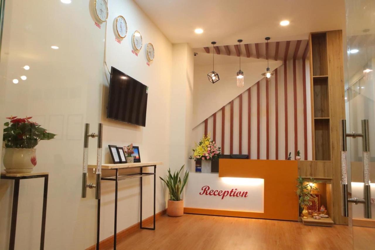 Hotel Van Thai Binh Tra Vinh Екстер'єр фото